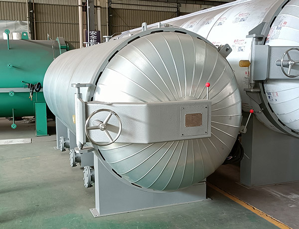 非标定制快开门硫化罐